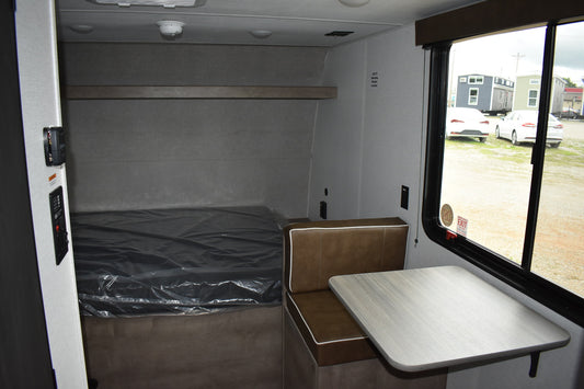 2025 Keystone Springdale Classic Mini - 1400RE Floorplan - Travel Trailer RV - 16ft - 2025 Edition.