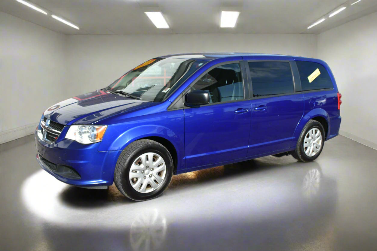 2018 Dodge Grand Caravan SE's photo