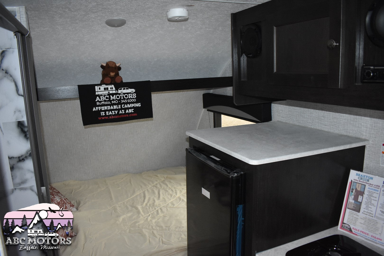 Braxton Creek Bushwhacker-  17F Floorplan- Travel Trailer RV - 17 ft - 2024 Edition.