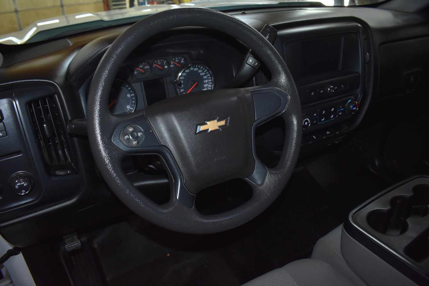 Steering wheel with Chevrolet logo in a vehicle interior