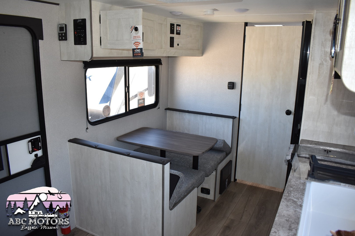 Forest River Shasta Oasis - 18FQ Floorplan - Travel Trailer RV - 23 ft - 2024 Edition