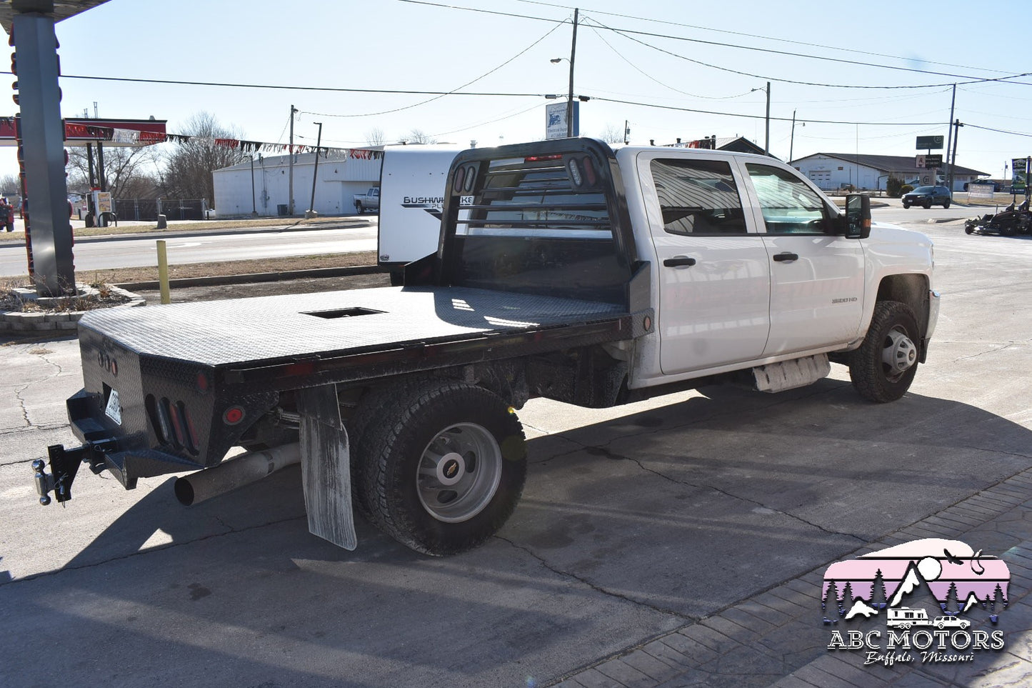 2018 Chevrolet Silverado 3500HD Cab & Chassis - Diesel - Crew Cab - 207,572 Miles - Truck - Pre-Owned Vehicles