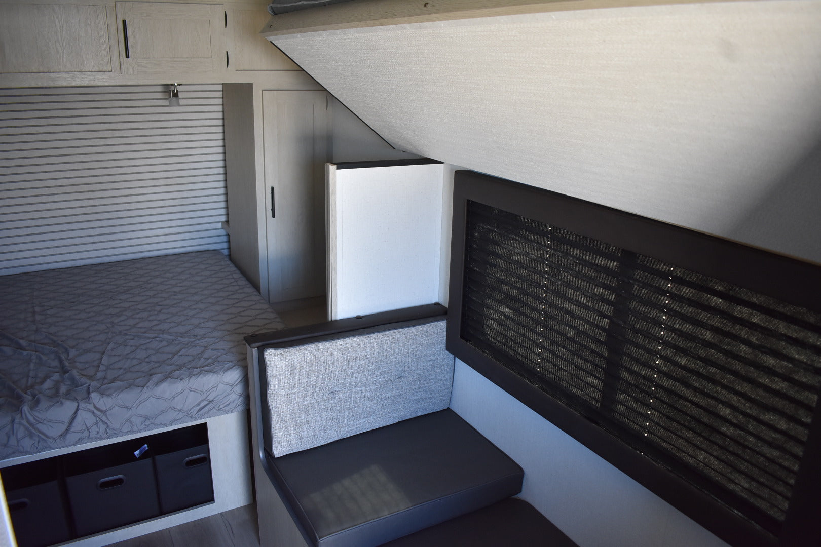 Forest River Shasta Oasis Compact - 16BH Floorplan - Travel Trailer RV - 17 ft - 2025 Edition.