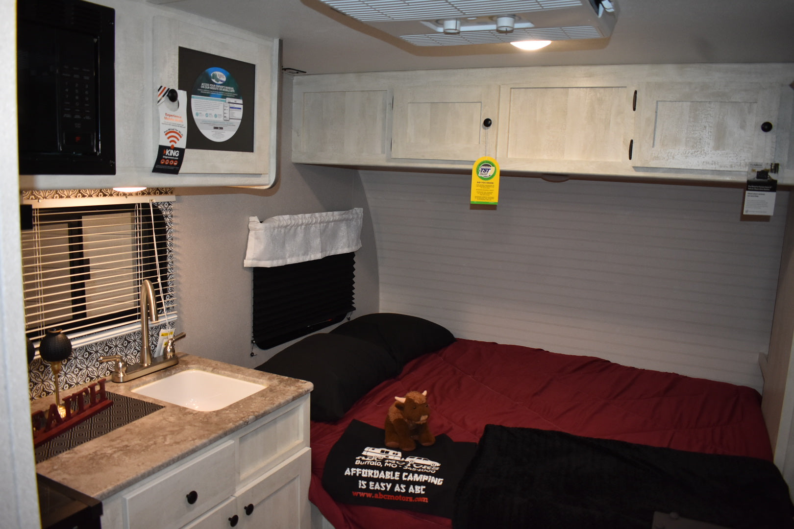 Forest River Shasta Oasis Compact - 16BH Floorplan - Travel Trailer RV - 17 ft - 2025 Edition.