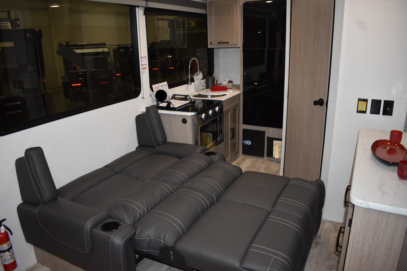 Gulf Stream Ameri-Lite - 228SB Floorplan - Travel Trailer RV - 23 ft - 2025 Edition.