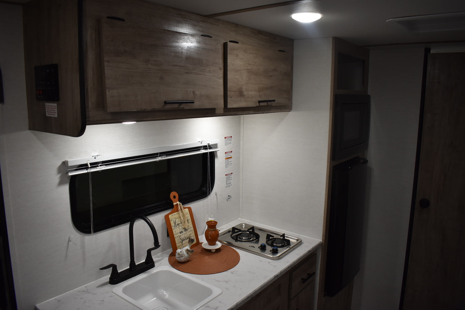 Gulf Stream Conquest - 178RB Floorplan - Travel Trailer RV - 20 ft - 2025 Edition.