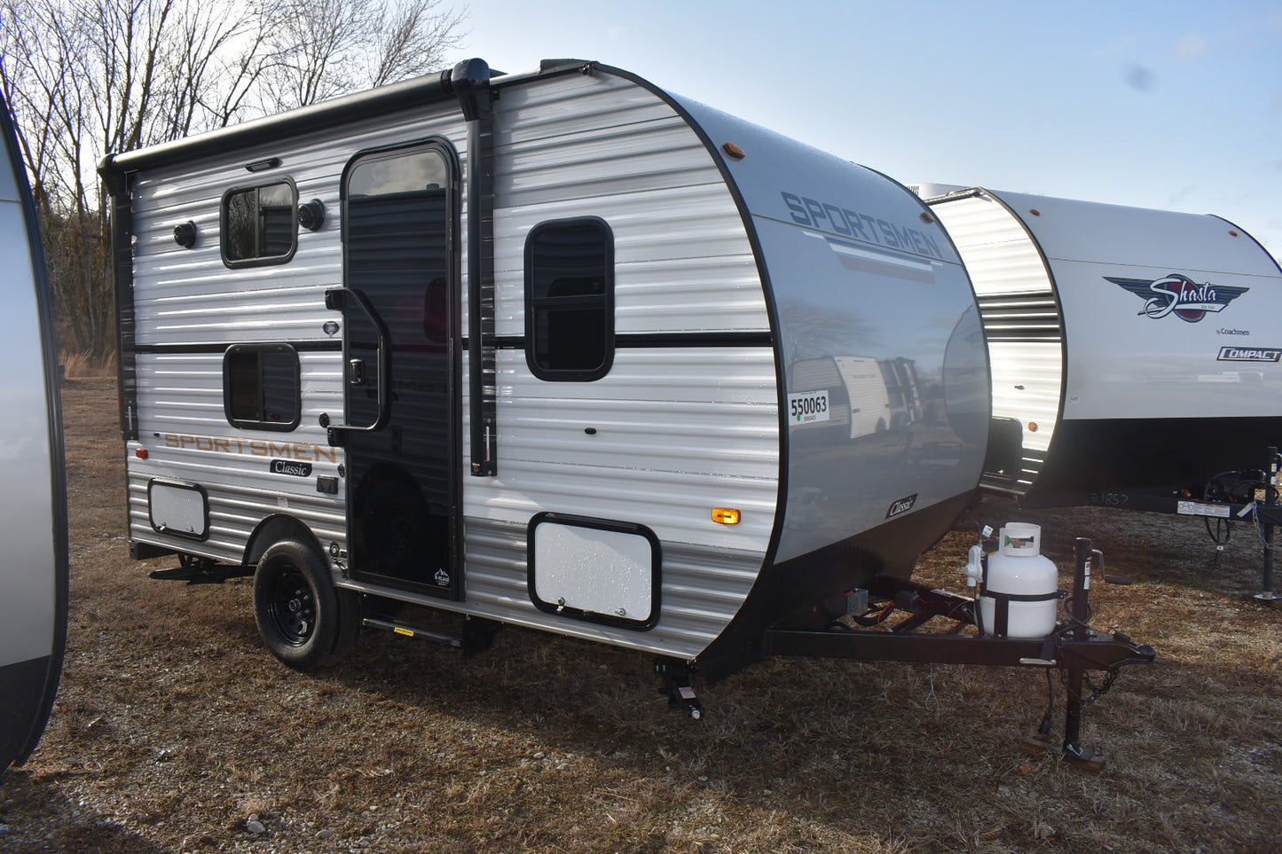 KZ RV Sportsmen Classic - 130BH Floorplan - Travel Trailer - 17 ft - 2025 Edition