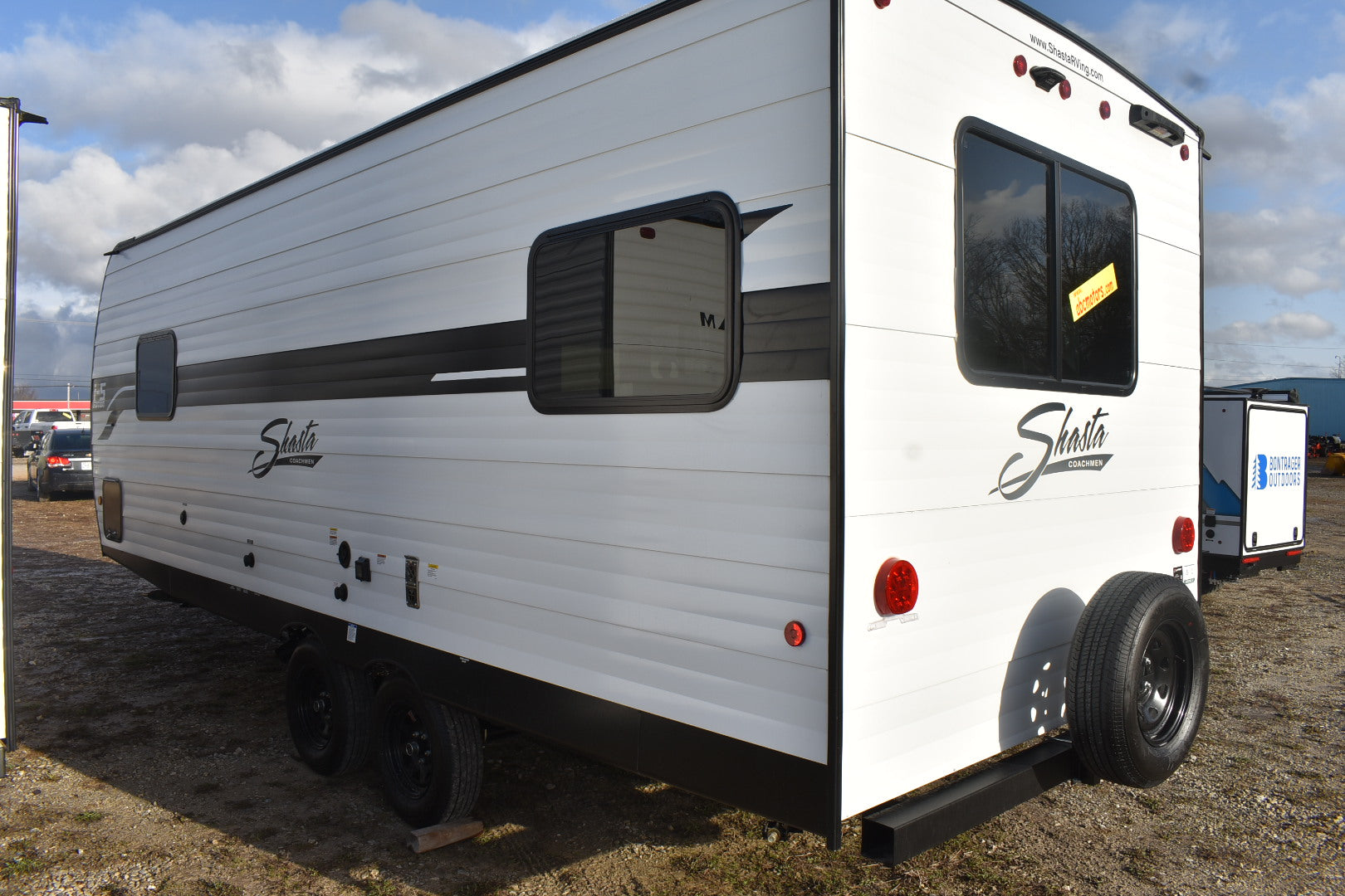 Forest River Shasta Oasis I-5 - 521CK Floorplan - Travel Trailer RV - 25 ft - 2025 Edition.