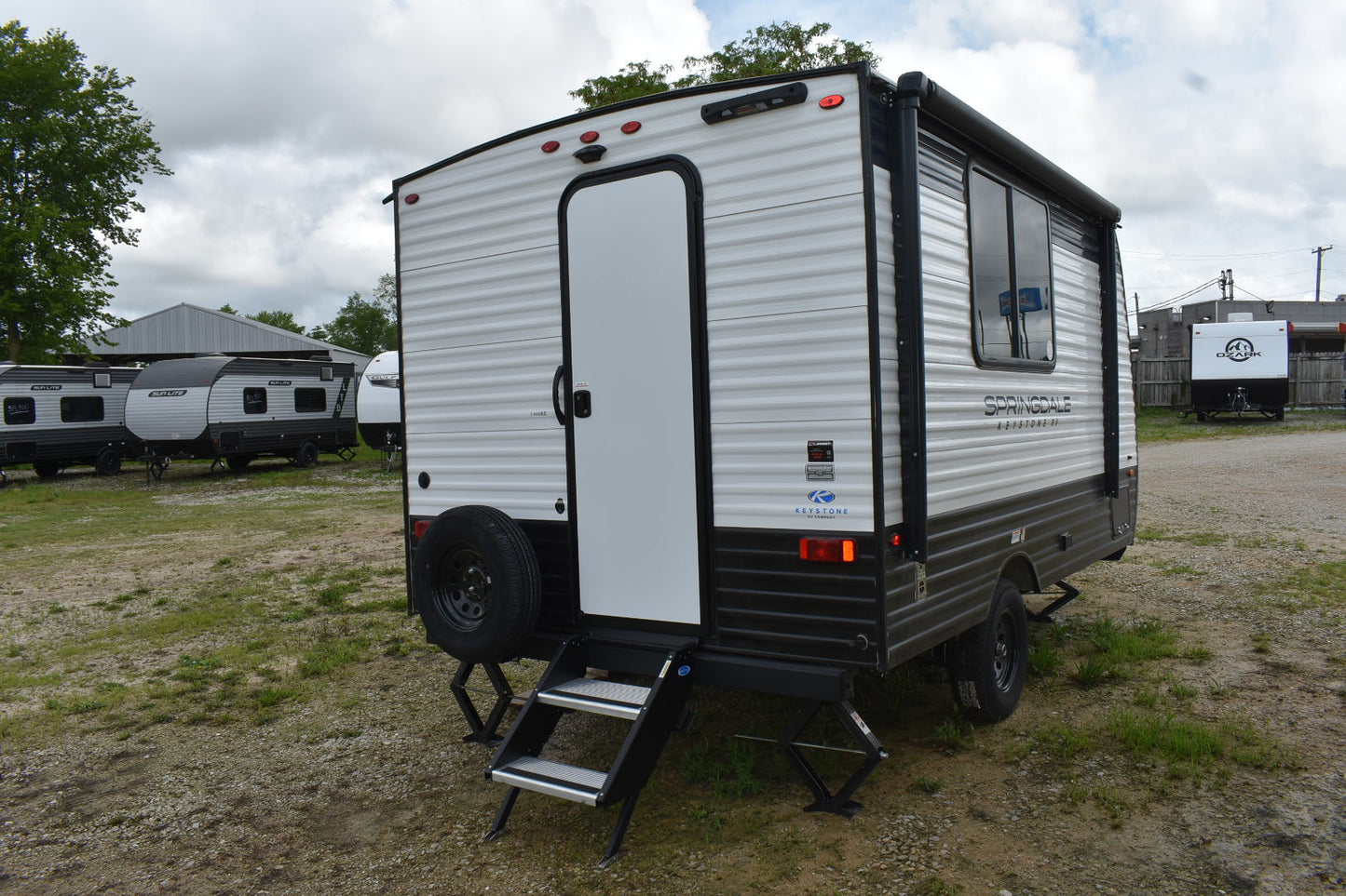 2025 Keystone Springdale Classic Mini - 1400RE Floorplan - Travel Trailer RV - 16ft - 2025 Edition