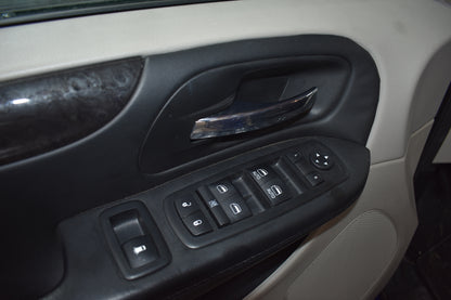 2018 Dodge Grand Caravan SE - 59,563 Miles - Van - Pre-Owned Van