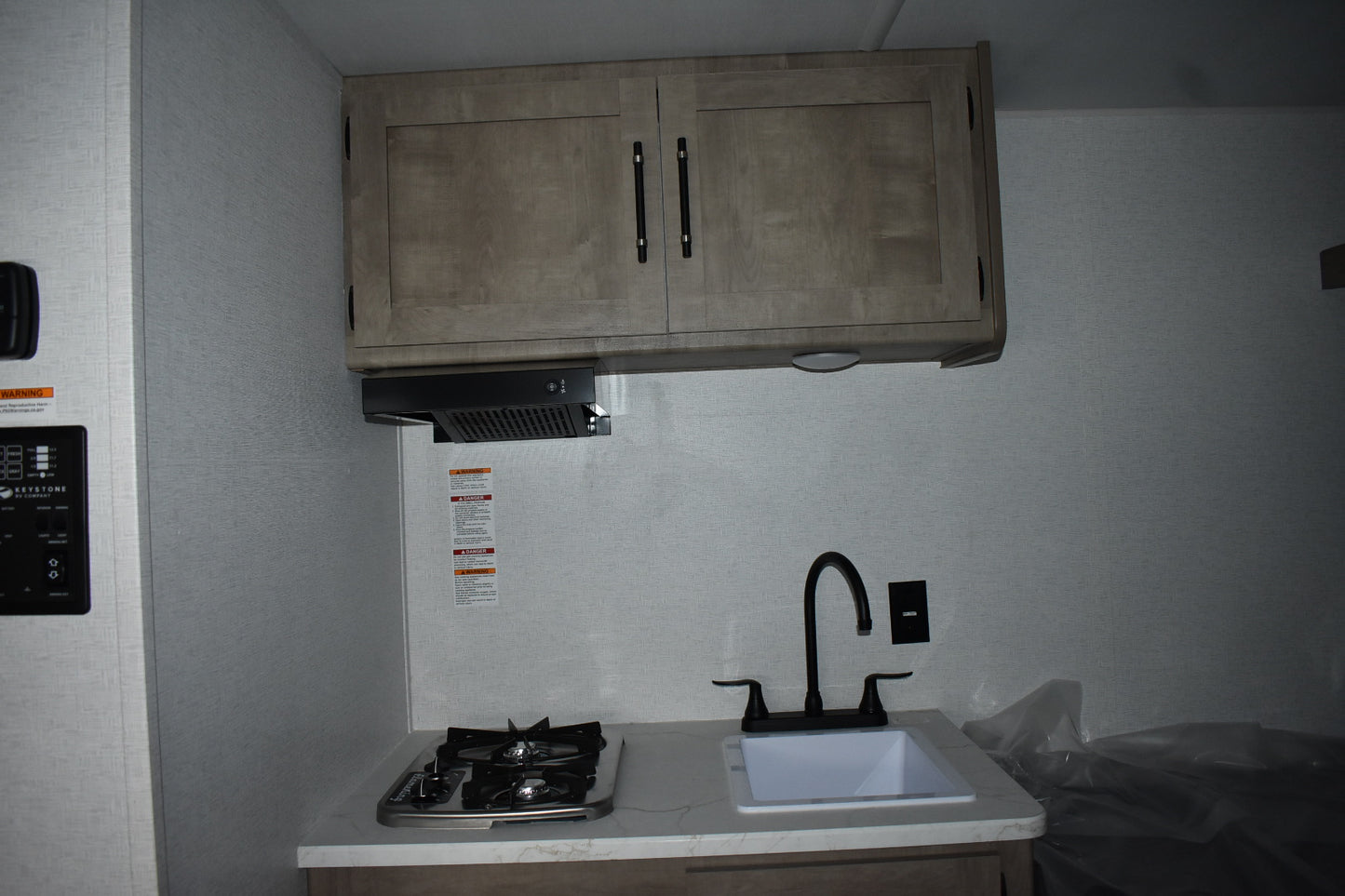 2025 Keystone Springdale Classic Mini - 1400RE Floorplan - Travel Trailer RV - 16ft - 2025 Edition