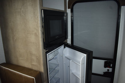 2025 Keystone Springdale Classic Mini - 1400RE Floorplan - Travel Trailer RV - 16ft - 2025 Edition