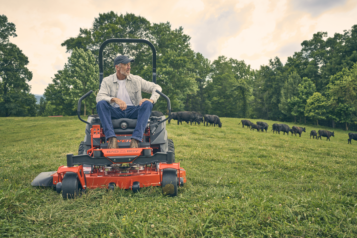 Bad Boy Maverick HD - Zero-Turn Riding Lawn Mower | Deck Sizes - 42", 48", 54" & 60" | Kawasaki, Briggs & Stratton Engine Options