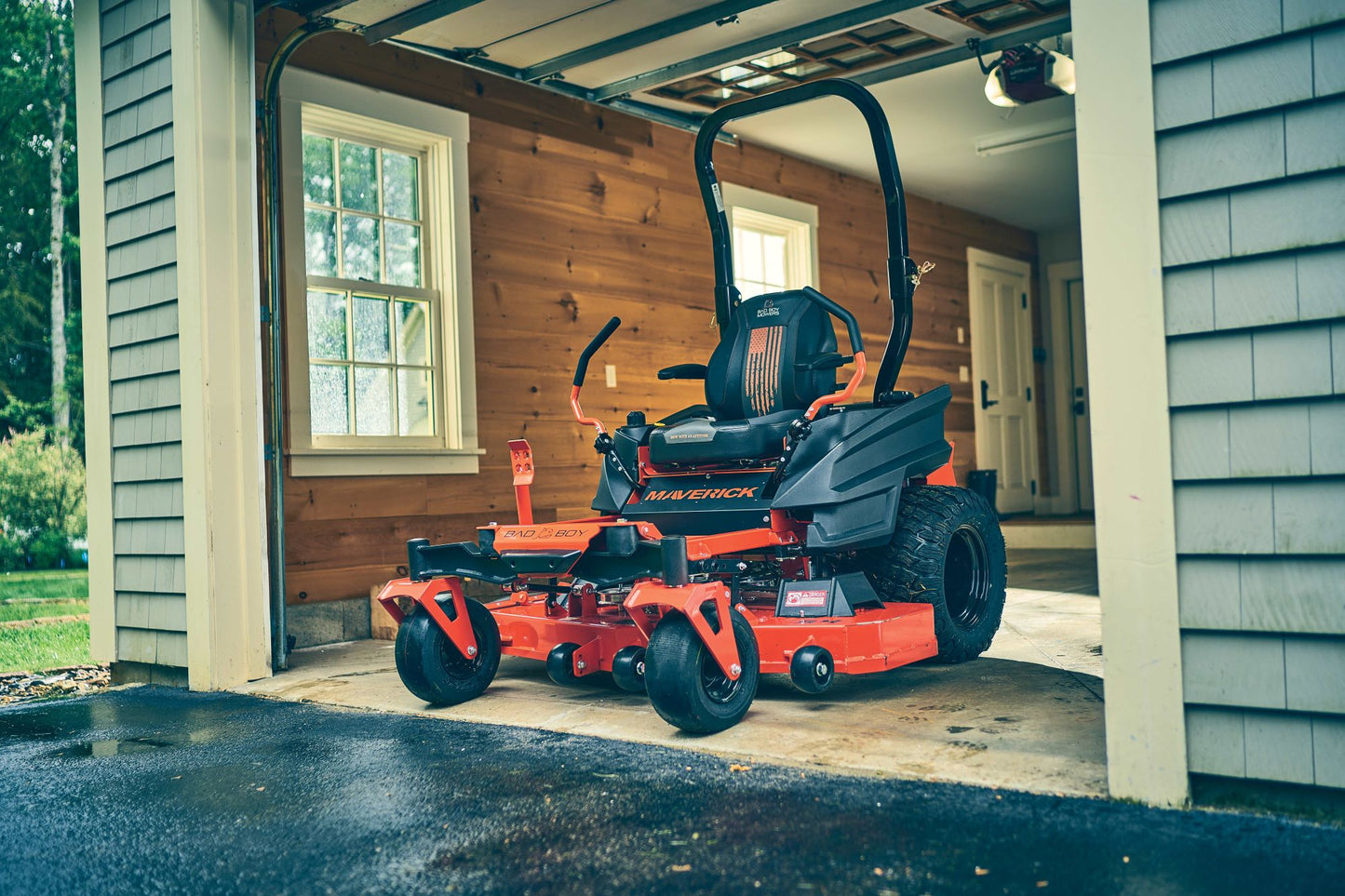 Bad Boy Maverick - Zero-Turn Riding Lawn Mower