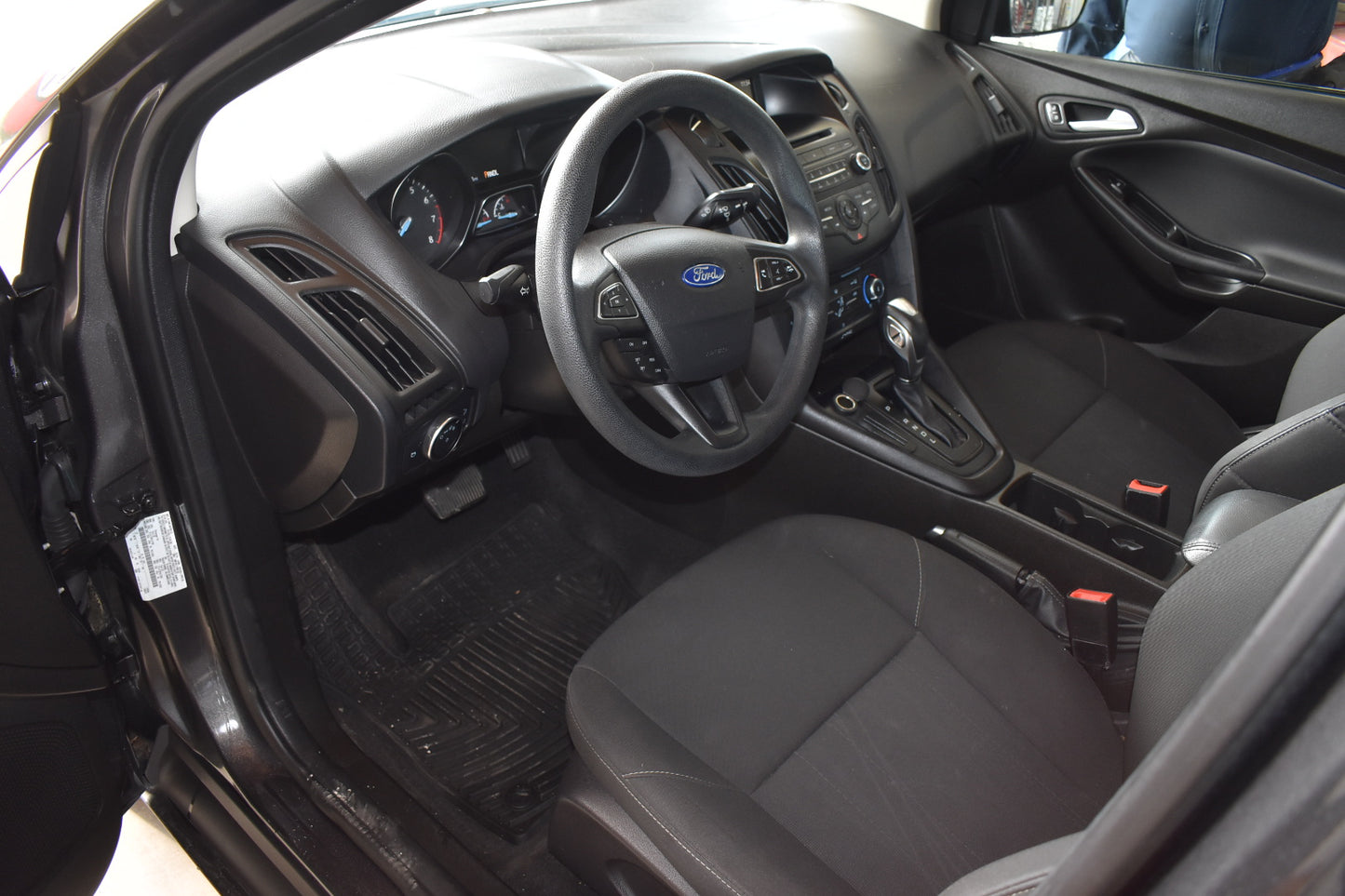 2016 Ford Focus SE - 104,513 Miles - Pre-Owned Vehicle