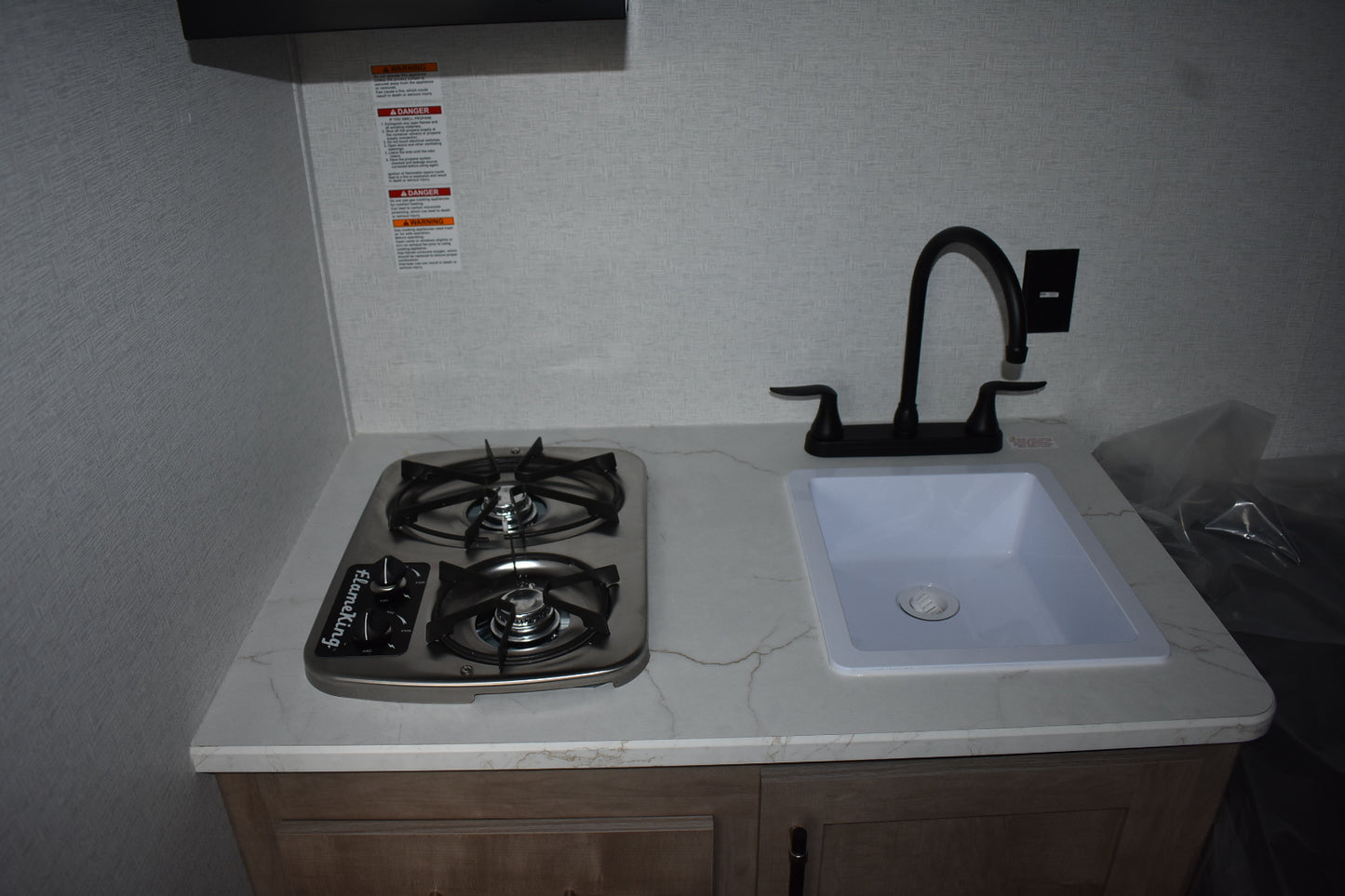2025 Keystone Springdale Classic Mini - 1400RE Floorplan - Travel Trailer RV - 16ft - 2025 Edition