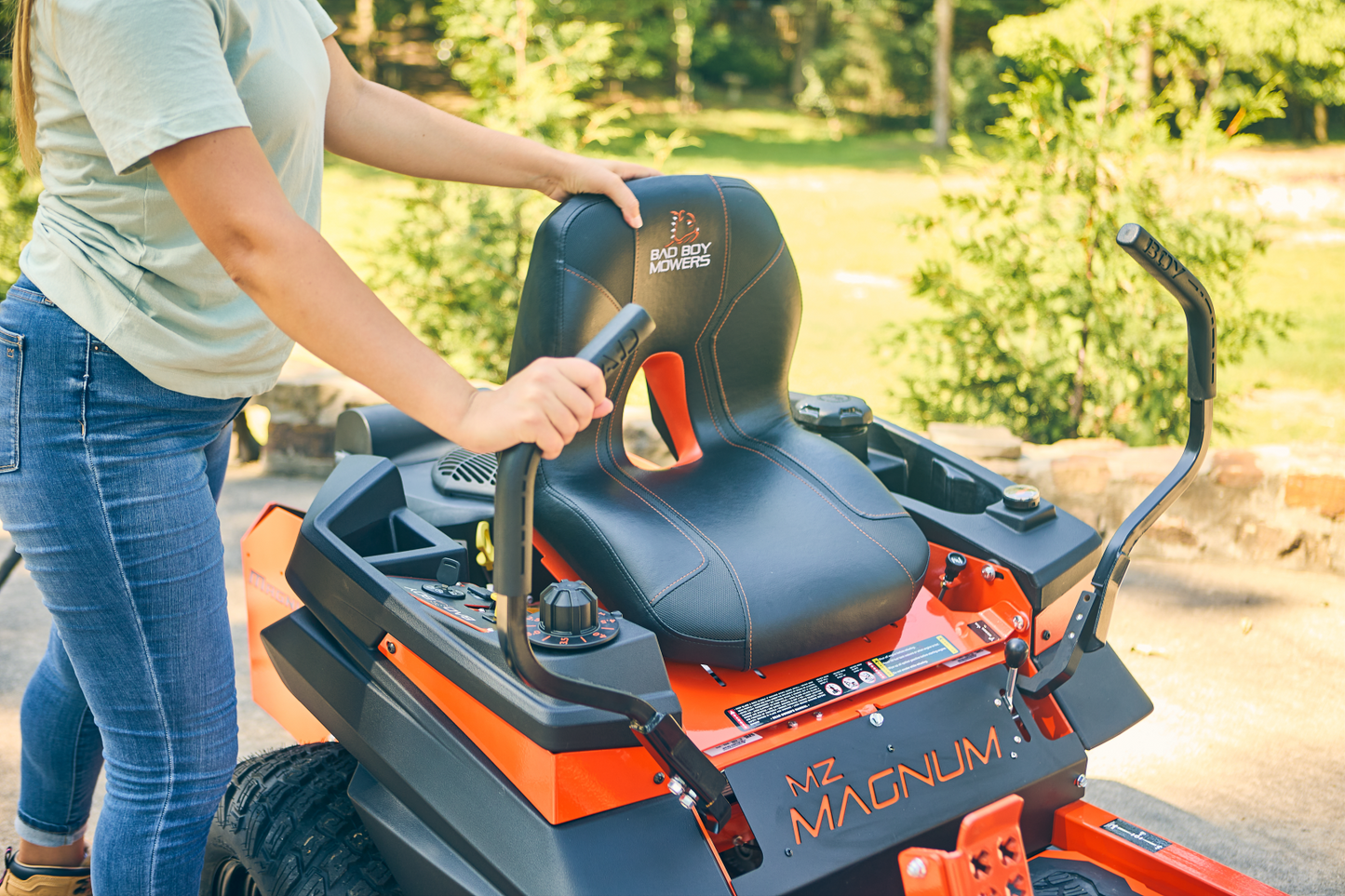 Bad Boy MZ Magnum - Zero-Turn Riding Lawn Mower
