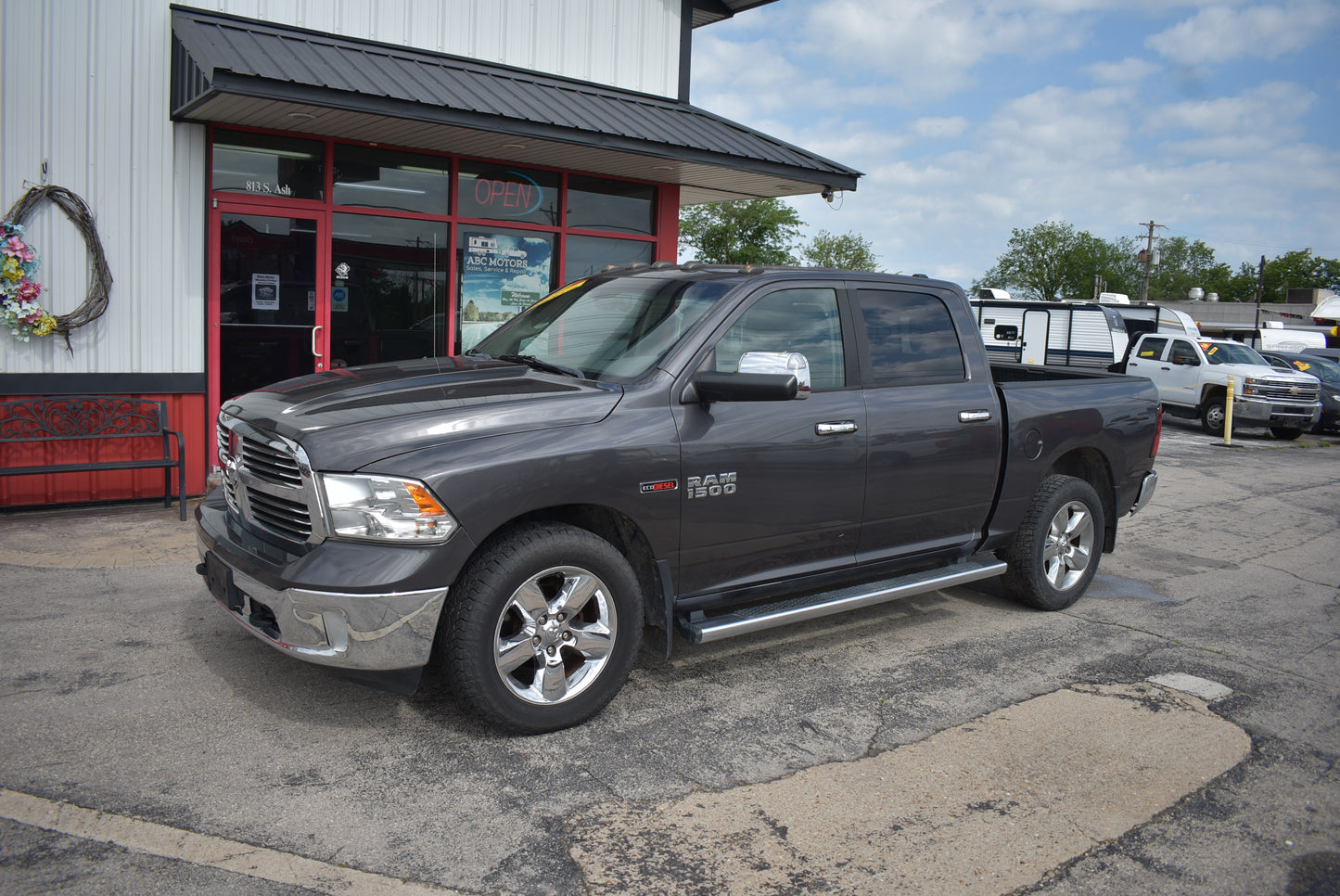 2015 Ram 1500 SLT - 4WD - Crew Cab - Truck - 139134 Miles - Pre-owned Vehicle