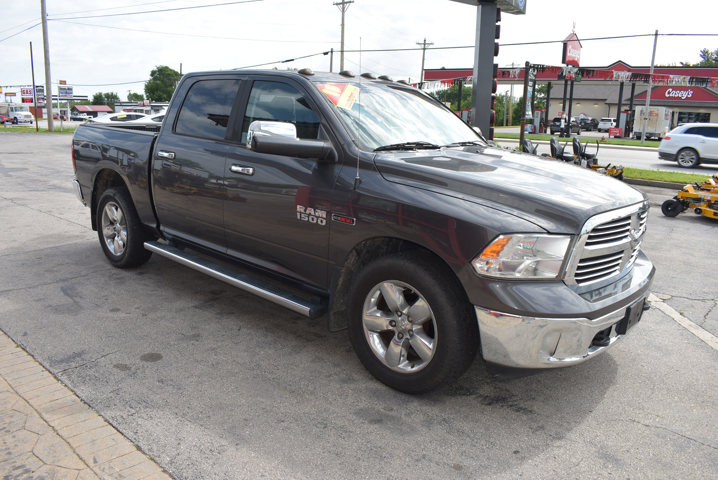 2015 Ram 1500 SLT - 4WD - Crew Cab - Truck - 139134 Miles - Pre-owned Vehicle