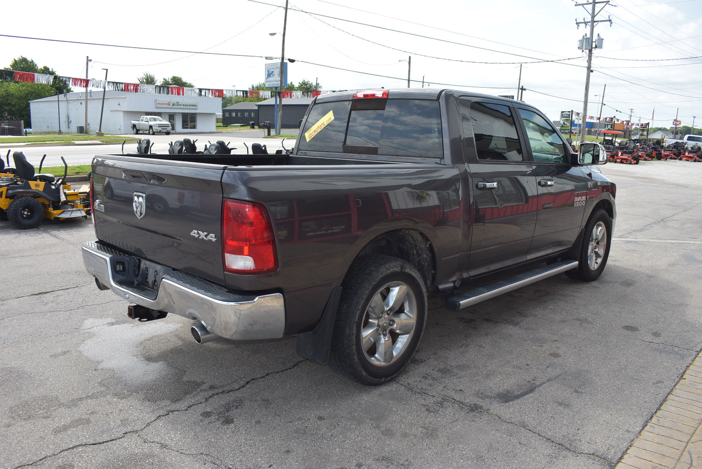 2015 Ram 1500 SLT - 4WD - Crew Cab - Truck - 139134 Miles - Pre-owned Vehicle