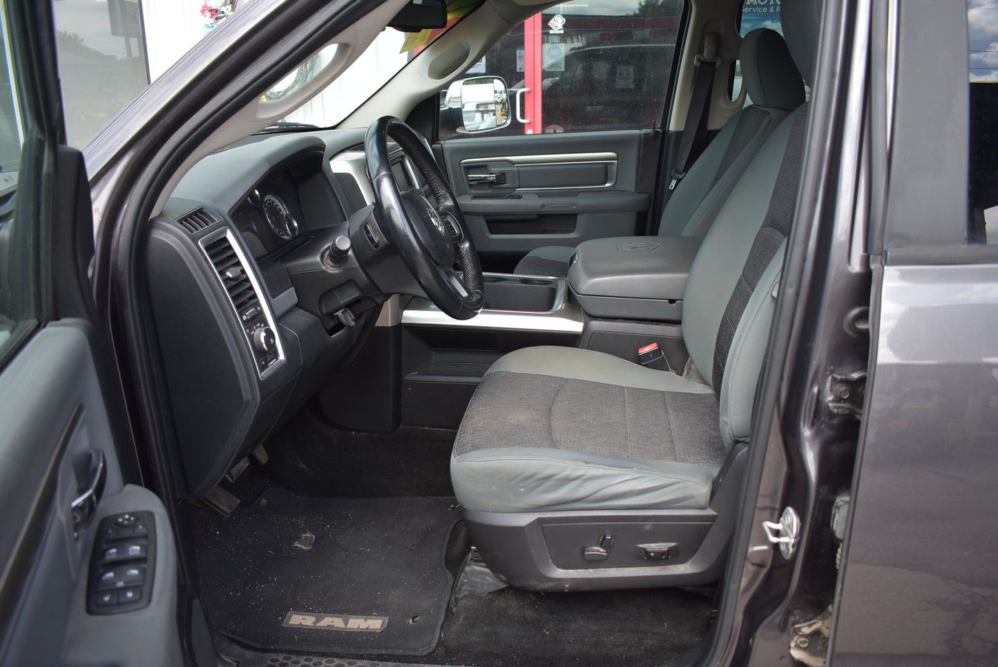 2015 Ram 1500 SLT - 4WD - Crew Cab - Truck - 139134 Miles - Pre-owned Vehicle