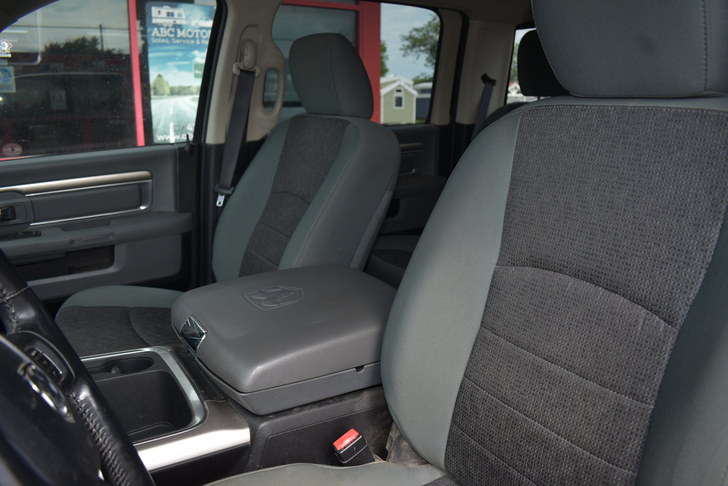2015 Ram 1500 SLT - 4WD - Crew Cab - Truck - 139134 Miles - Pre-owned Vehicle