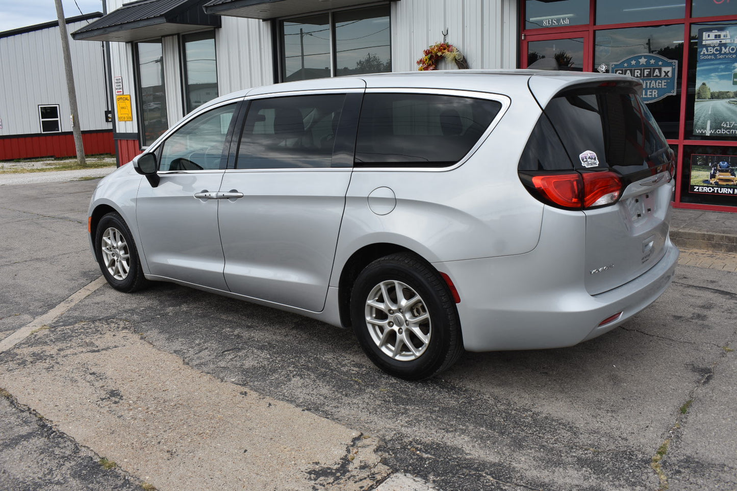 2022 Chrysler Voyager LX - 96,287 Miles - Van - Pre-Owned Vehicle