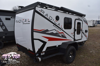 Braxton Creek Bushwhacker - 12RAD Floorplan - Travel Trailer RV - 16 ft - 2024 Edition