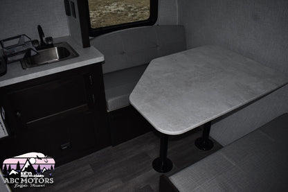 Braxton Creek Bushwhacker-  17F Floorplan- Travel Trailer RV - 17 ft - 2024 Edition