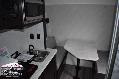 Braxton Creek Bushwhacker-  17F Floorplan- Travel Trailer RV - 17 ft - 2024 Edition