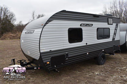 Sunset Park RV Sun Lite - 19RB Floorplan - Travel Trailer RV - 21 ft - 2024 Edition