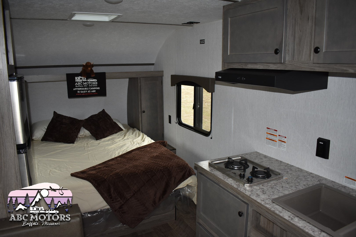 Sunset Park RV Sun Lite - 19RB Floorplan - Travel Trailer RV - 2024 Edition