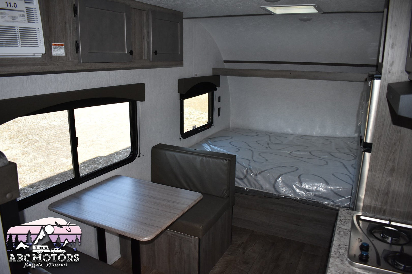 Sunset Park RV Sun Lite - 19BH Floorplan - Travel Trailer RV - 2024 Edition