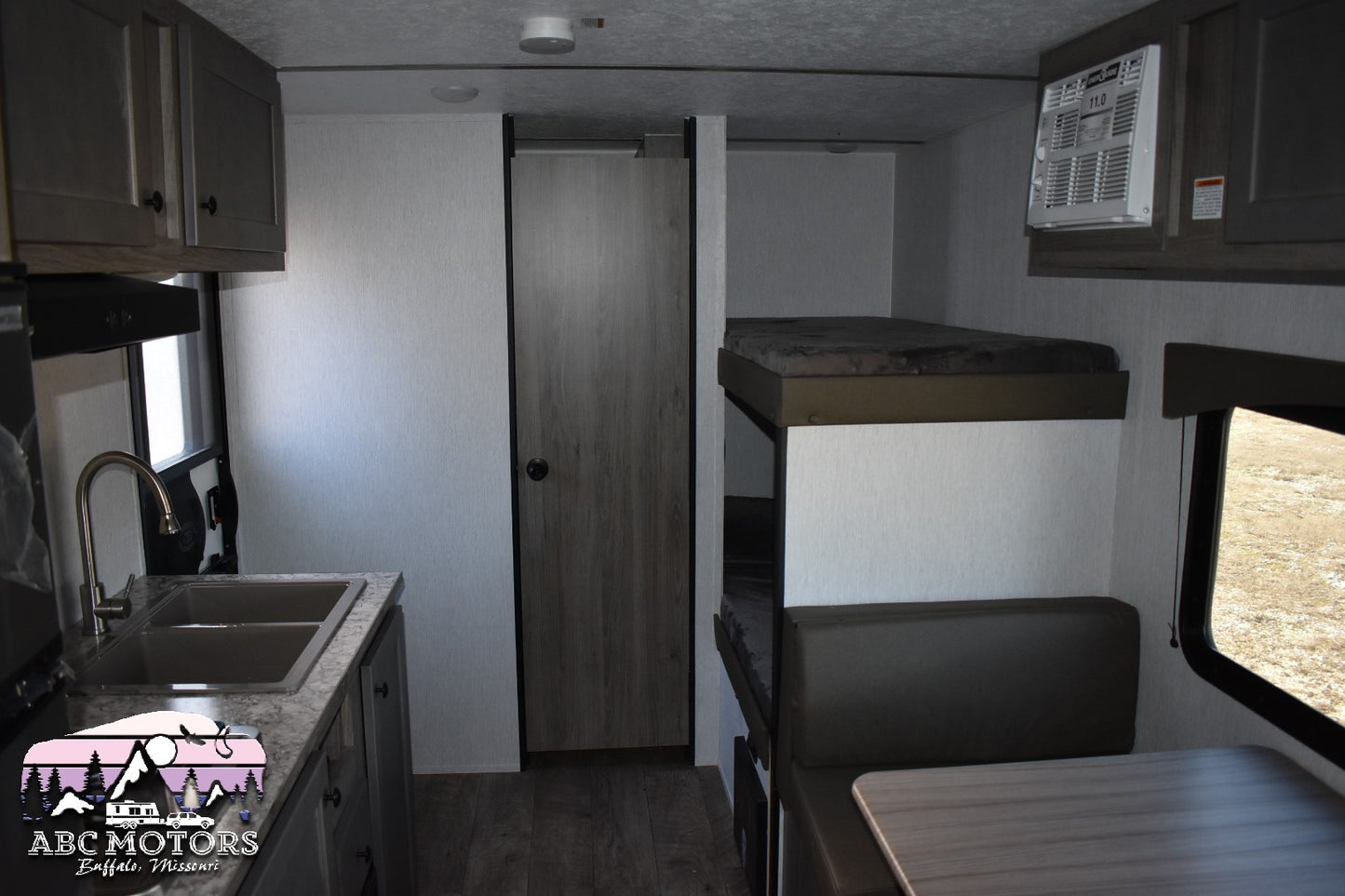 Sunset Park RV Sun Lite - 19BH Floorplan - Travel Trailer RV - 2024 Edition