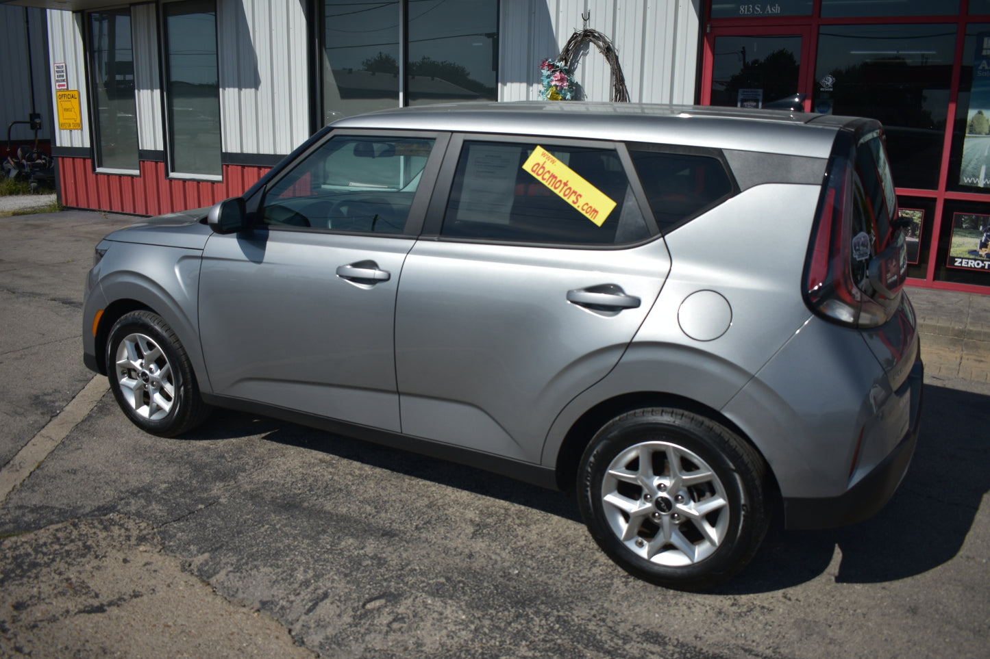 2024 Kia Soul LX | 43,245 Miles | 2.0L - 4 Cylinder | SUV | Pre-owned Vehicle