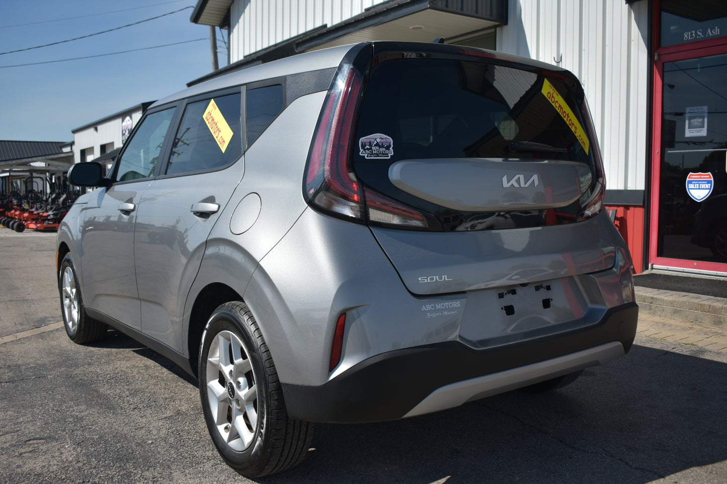 2024 Kia Soul LX | 43,245 Miles | 2.0L - 4 Cylinder | SUV | Pre-owned Vehicle