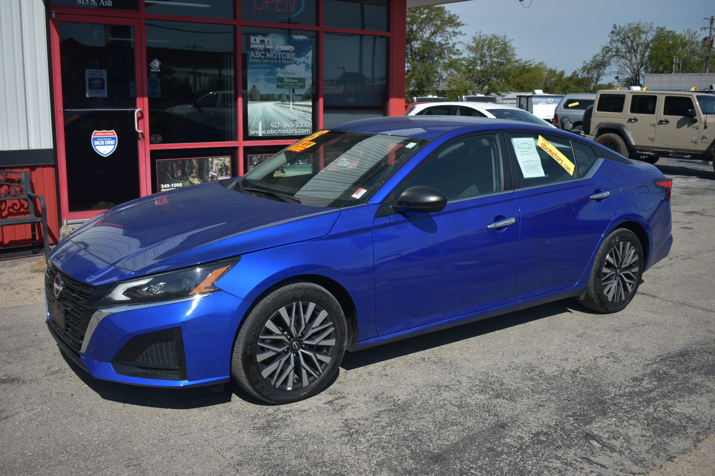 2025 Nissan Altima SV | 45,350 Miles | 2.5L - 4 Cylinder | Sedan | Blue | Pre-owned Vehicle