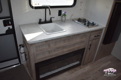 Gulf Stream Conquest - 178RB Floorplan - Travel Trailer RV - 20 ft - 2025 Edition