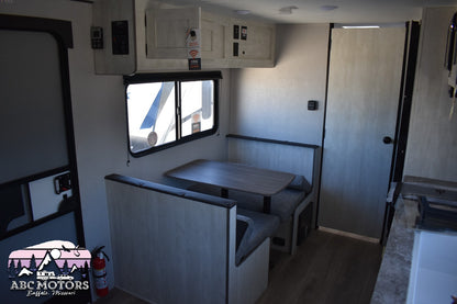 Forest River Shasta Oasis - 18FQ Floorplan - Travel Trailer RV - 23 ft - 2024 Edition