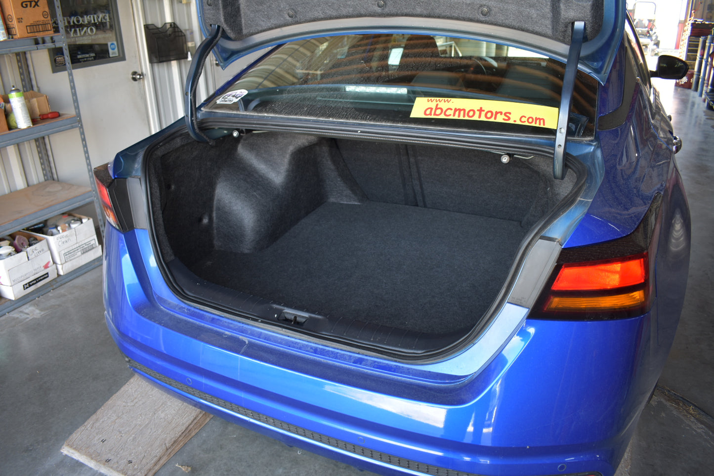 2025 Nissan Altima SV | 45,350 Miles | 2.5L - 4 Cylinder | Sedan | Blue | Pre-owned Vehicle