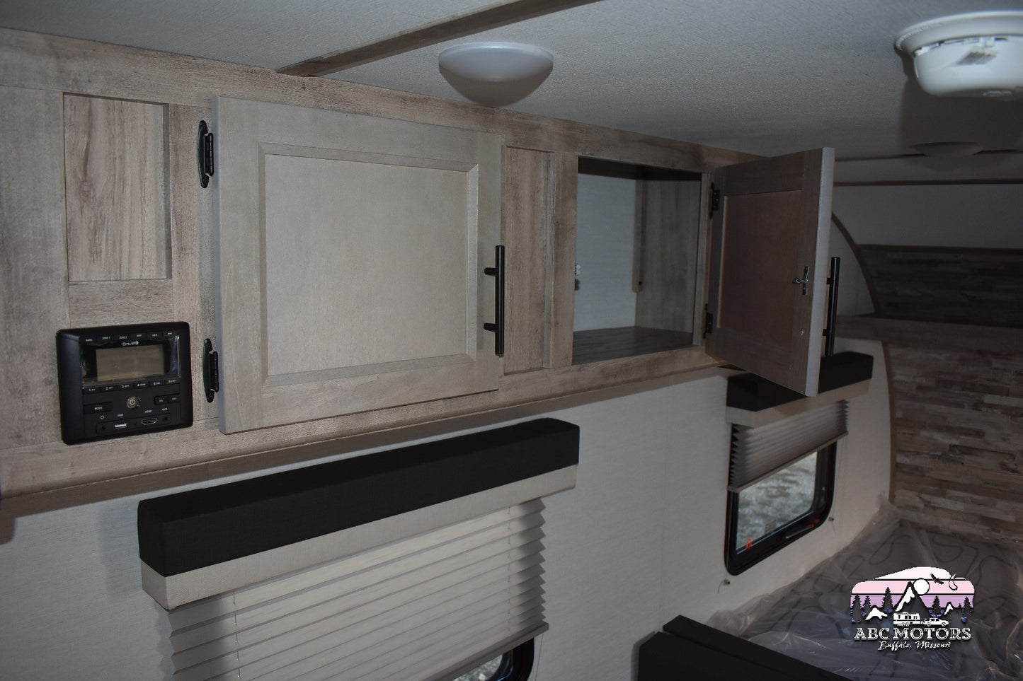 Gulf Stream Ameri-Lite - 199DD Floorplan - Travel Trailer RV - 2025 Edition