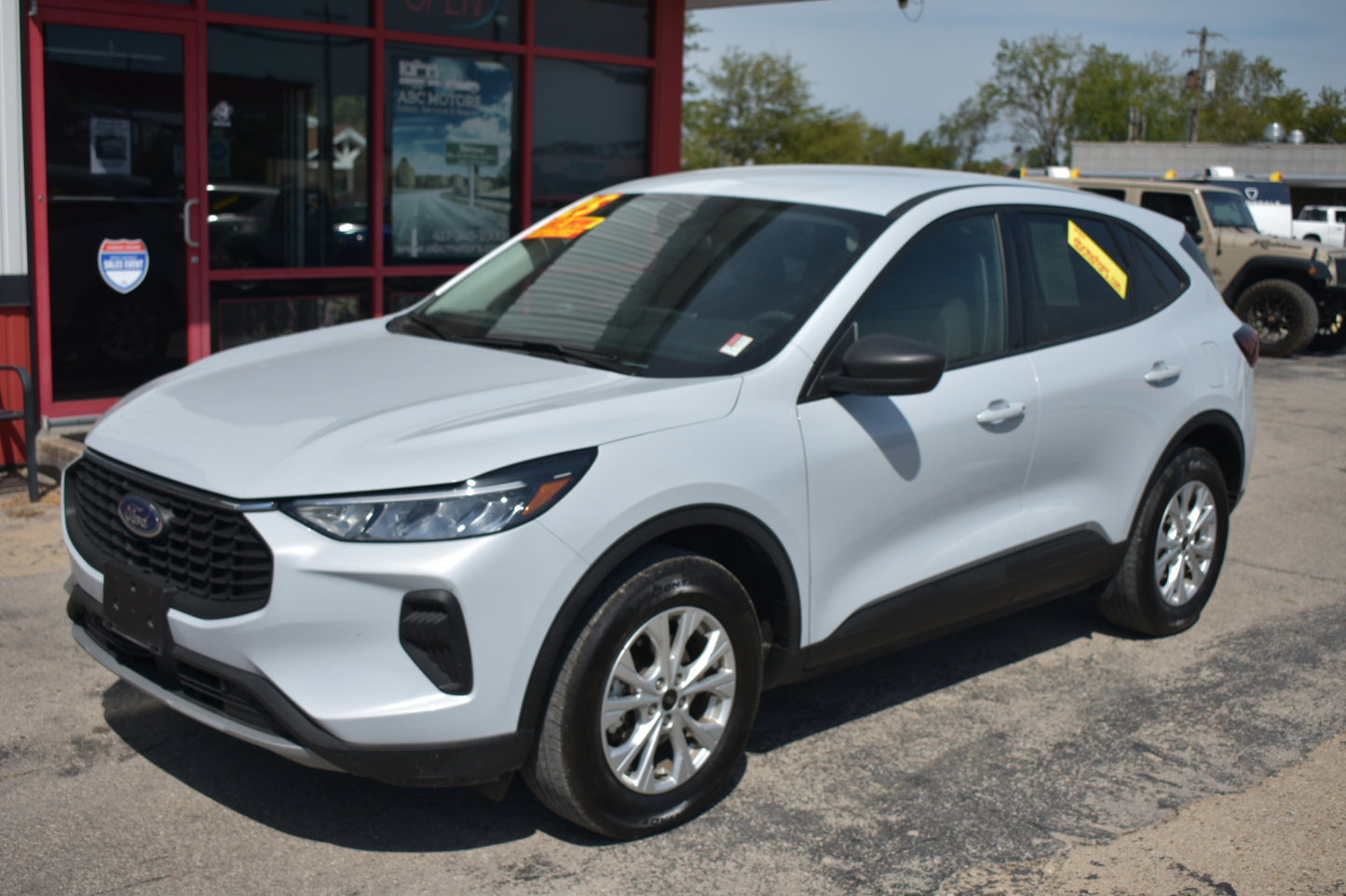 2025 Ford Escape Active | 43,083 Miles | 1.5L - 3 Cylinder | 4WD | SUV | Silver | Pre-owned Vehicle