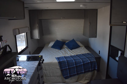 Forest River Ozark - 1610RBLE Floorplan - Travel Trailer RV - 20 ft - 2024 Edition