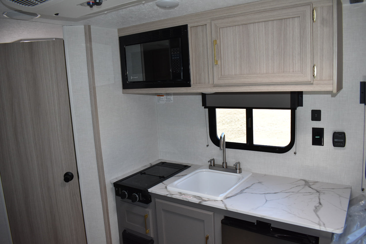 KZ RV Sportsmen Classic - 130RD Floorplan - Travel Trailer - 2025 Edition