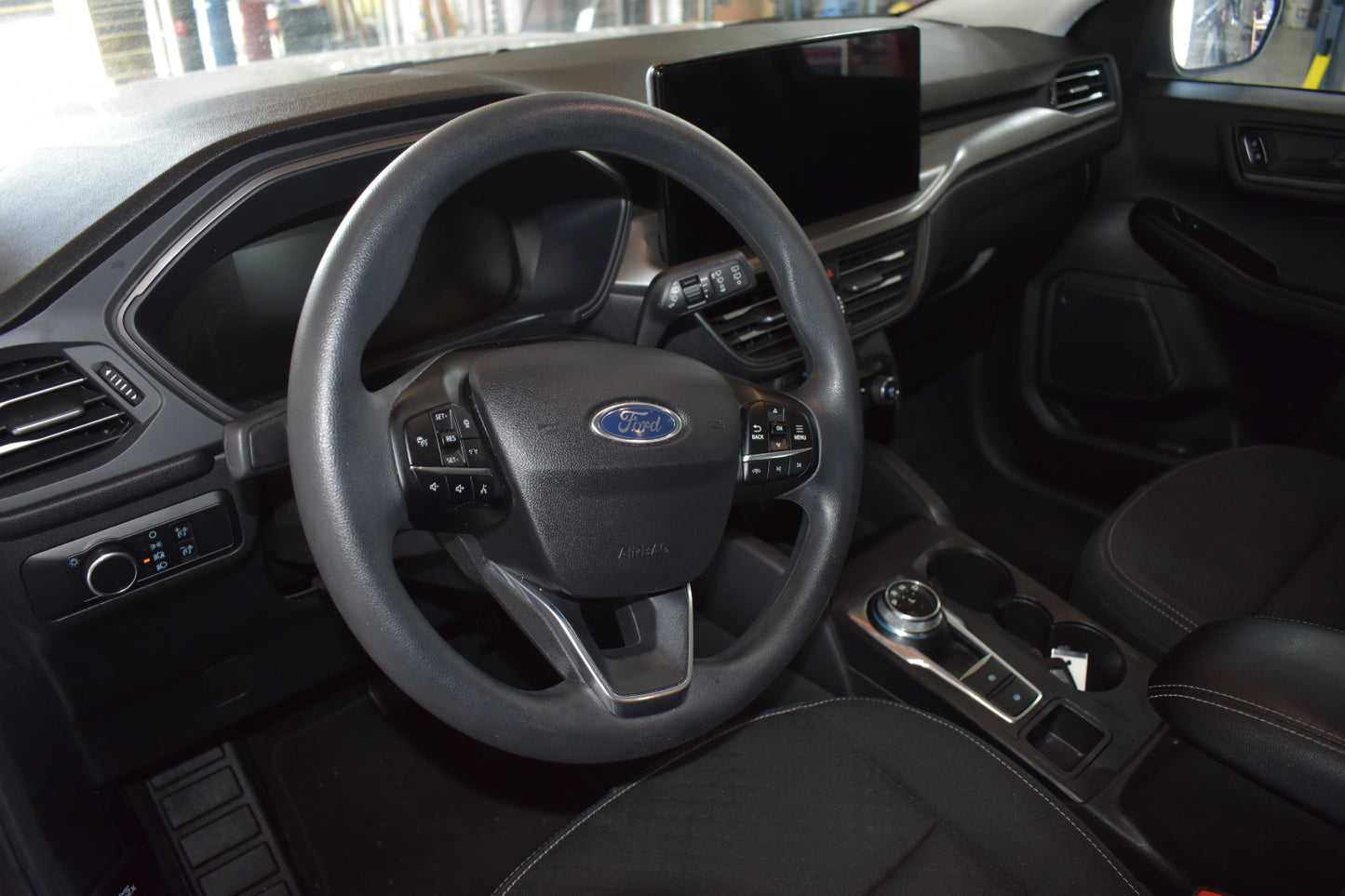 2025 Ford Escape Active | 43,083 Miles | 1.5L - 3 Cylinder | 4WD | SUV | Silver | Pre-owned Vehicle