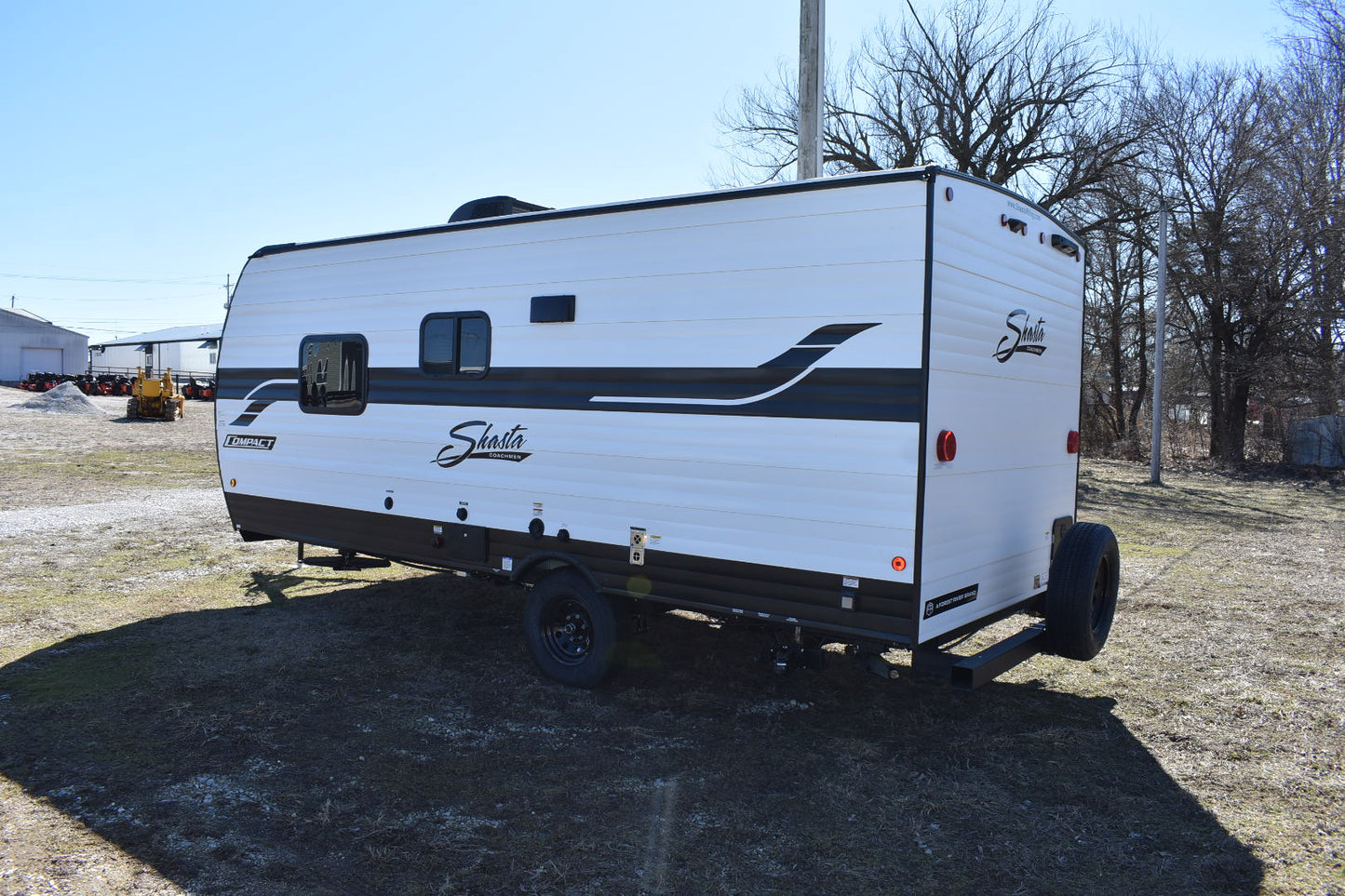 Forest River Shasta Oasis Compact - 18FQ Floorplan - Travel Trailer RV - 2025 Edition