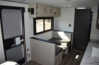 Forest River Shasta Oasis Compact - 18FQ Floorplan - Travel Trailer RV - 23 ft - 2025 Edition