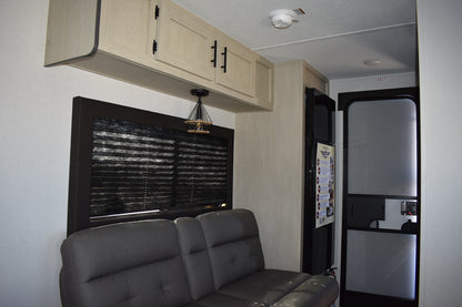 Forest River Shasta Oasis Compact - 16RE Floorplan - Travel Trailer RV - 17 ft - 2025 Edition
