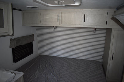 Forest River Shasta Oasis Compact - 16BH Floorplan - Travel Trailer RV - 17 ft - 2025 Edition
