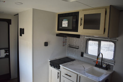Forest River Shasta Oasis Compact - 16BH Floorplan - Travel Trailer RV - 17 ft - 2025 Edition
